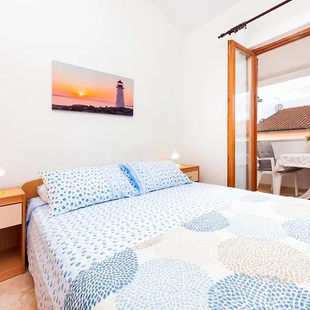 Apartment Maxi