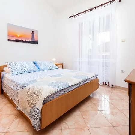 Maxi Apartment *