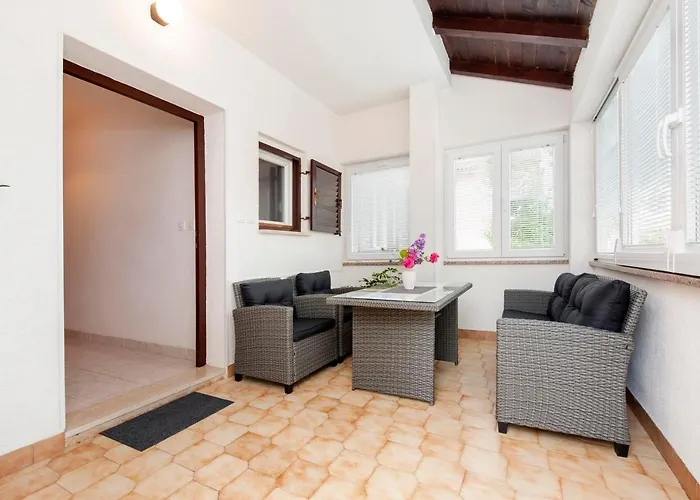 Maxi 아파트 로비니